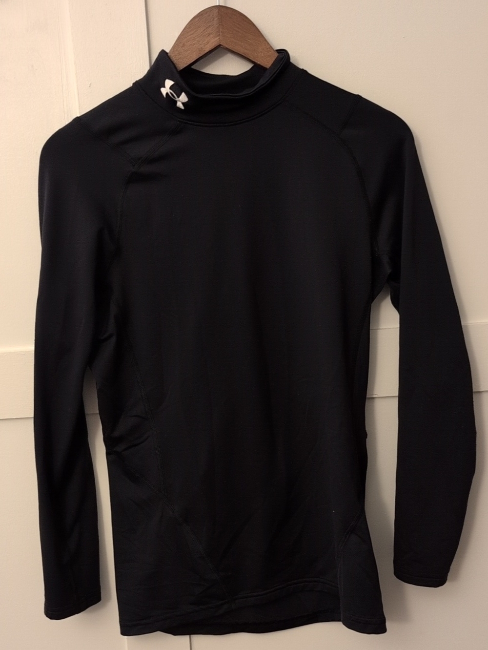 Under Armour Men’s Black Mock Neck Performance Top